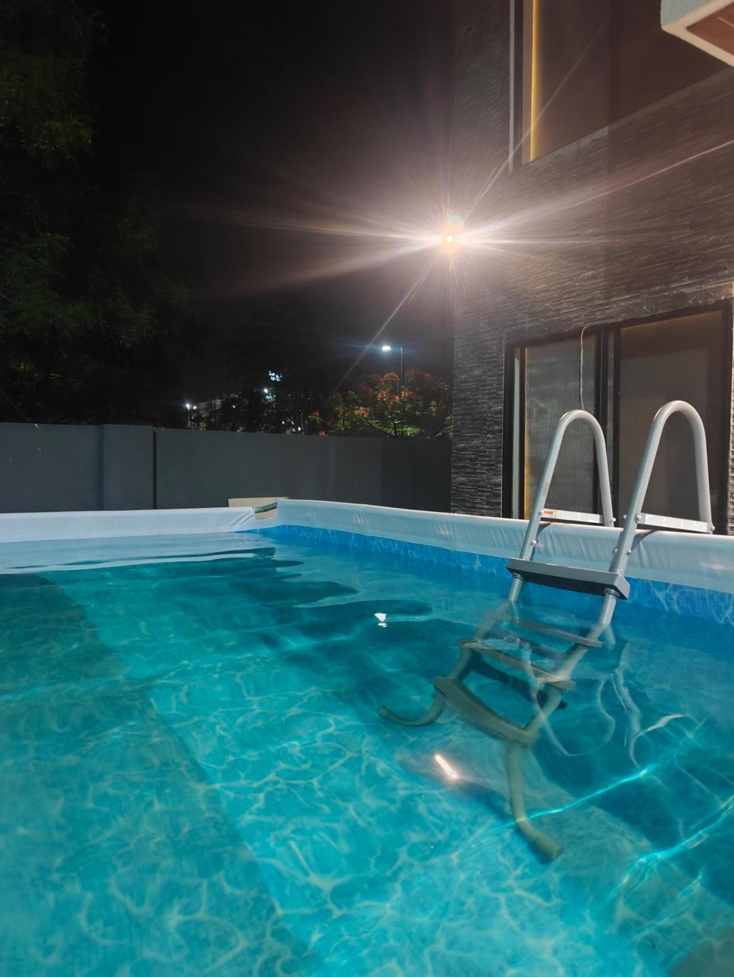 Ultra Luxurious 4bhk With Swimming Pool, Jacuzzi & Pool Table Villa *